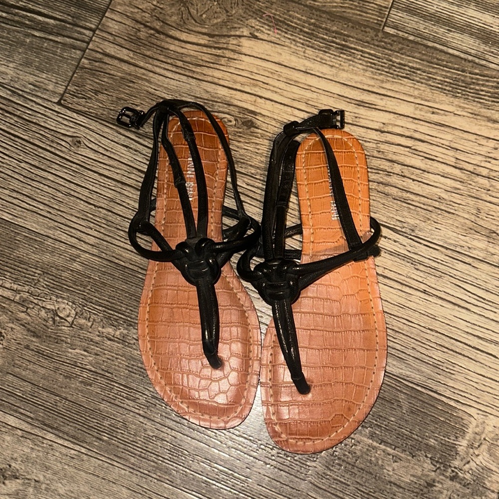 Gianni Bini size 6 sandals